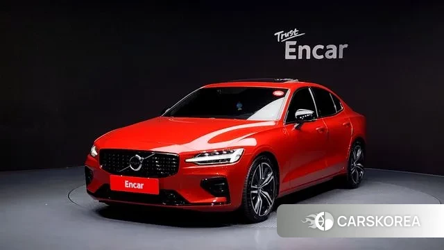Volvo S60 3rd generation 2022 Красный из Кореи