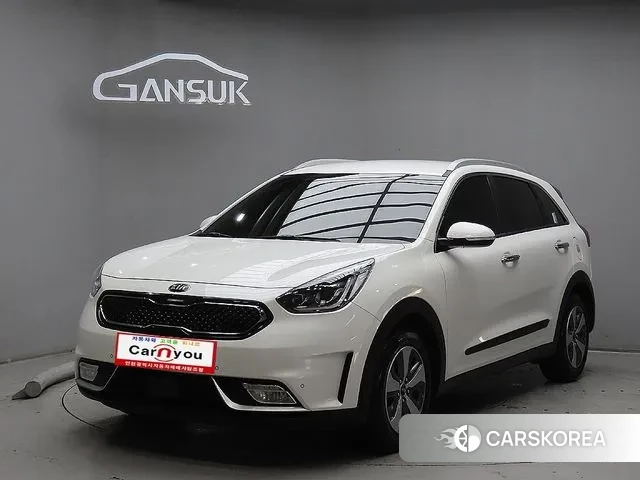 Kia Niro 2018 Белый из Кореи