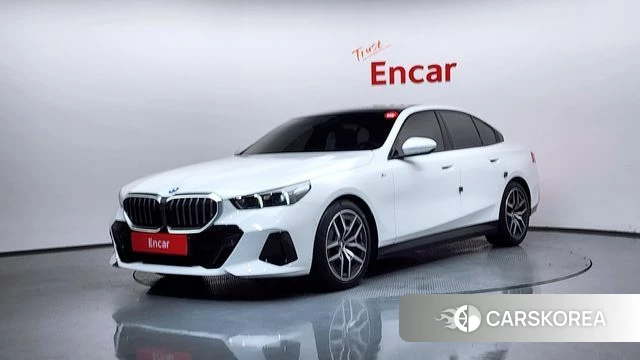 BMW 5 Series (G60) 2025 Белый из Кореи