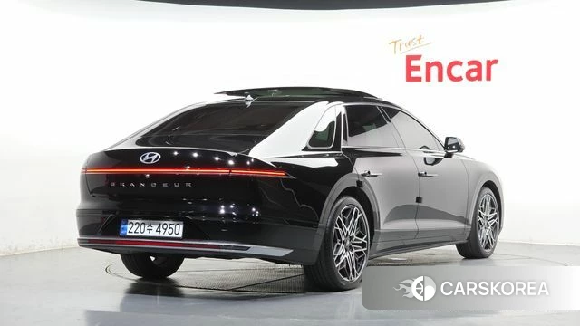 Hyundai Grandeur Hybrid (GN7) 2023 Черный из Кореи