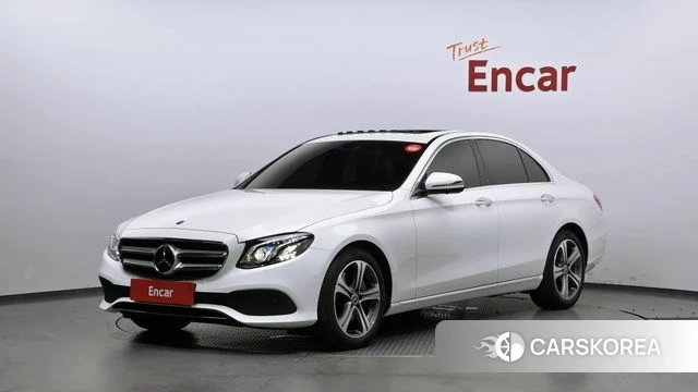Mercedes-Benz E-Class W213 2020 Белый из Кореи