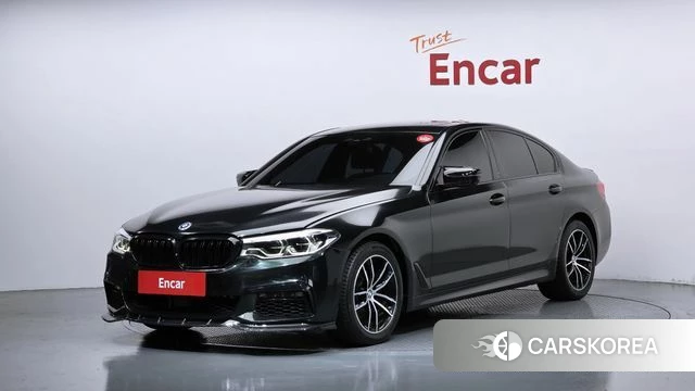 BMW 5 Series (G30) 2018 Темно-зеленый из Кореи