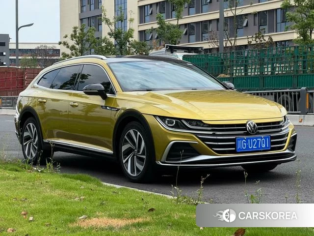 Volkswagen CC 2021 Желтый из Китая
