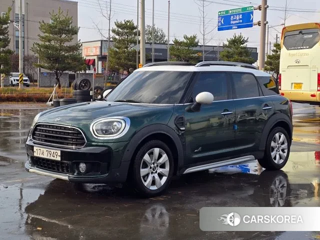 Mini Cooper D Countryman 2018 Темно-зеленый из Кореи