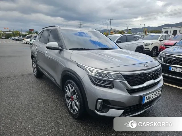 Kia Seltos 2021 Серый из Кореи