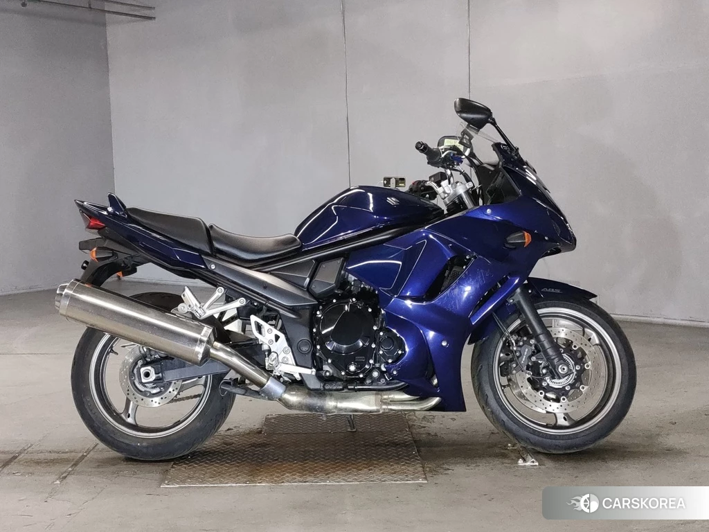 Проданный Suzuki BANDIT 1250F 2010 из Японии, фото 2