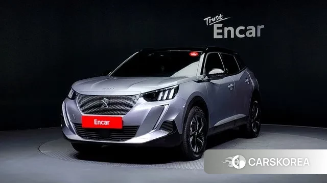 Peugeot e-2008 second generation 2023 Серебряный из Кореи