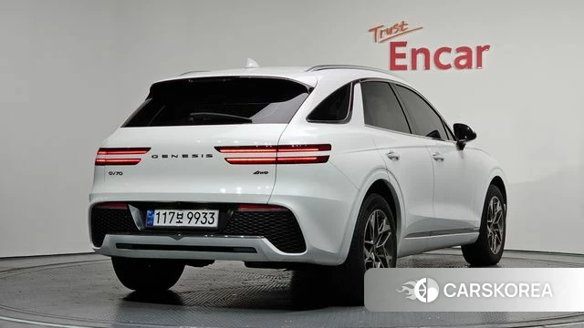 Genesis GV70 2021 Белый из Кореи