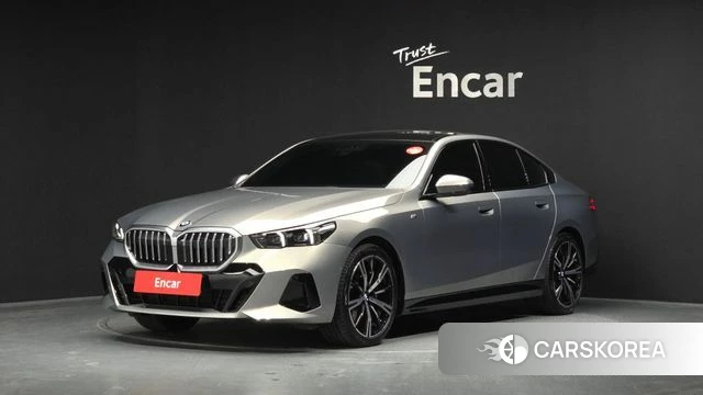 BMW 5 Series (G60) 2025 Серый из Кореи