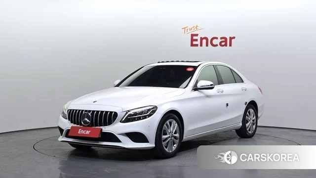 Mercedes-Benz C-Class W205 2018 Белый из Кореи