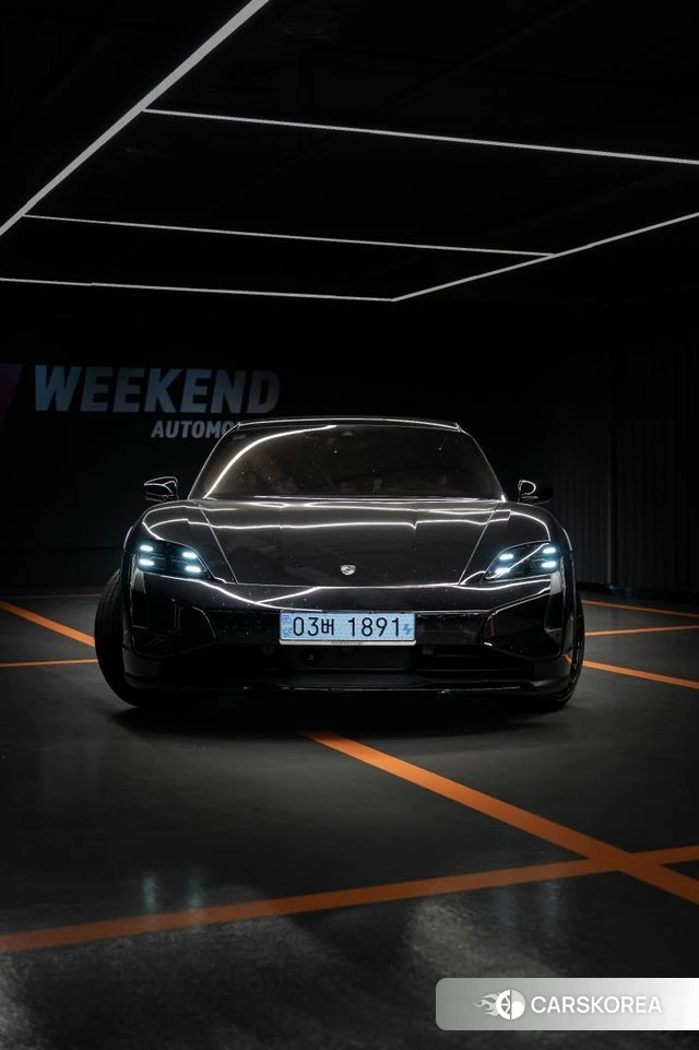 Porsche Taycan 2025 Черный из Кореи