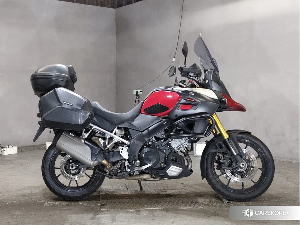Проданный Suzuki V-STROM DL1000 2014 из Японии