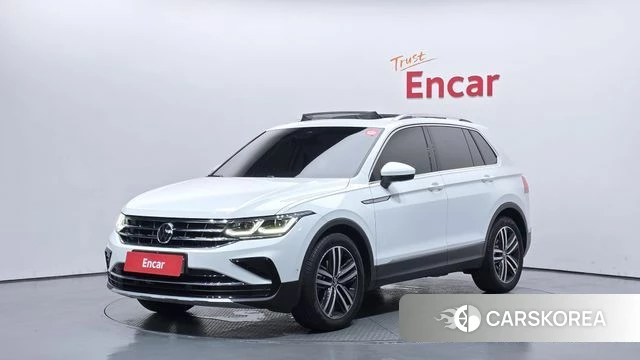 Volkswagen Tiguan second Generation 2021 Белый из Кореи