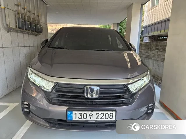 Honda Odyssey 2022 Серый из Кореи