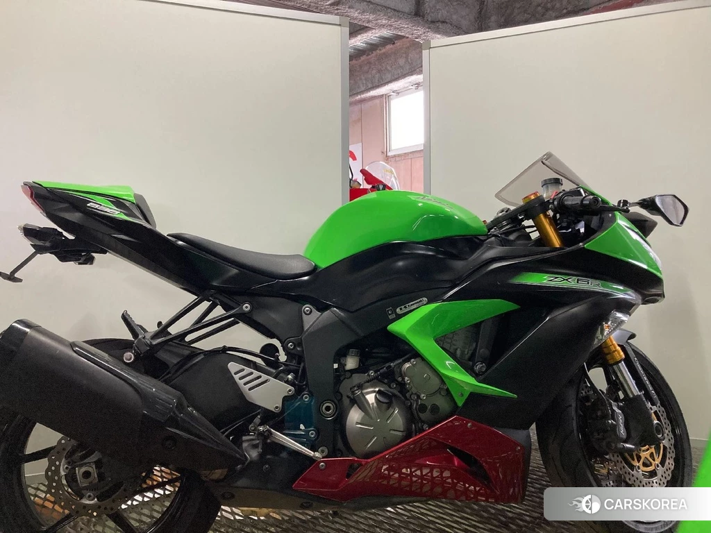 Проданный Kawasaki NINJA ZX-6R 2014 из Японии, фото 2