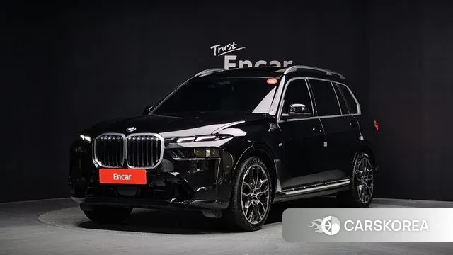 BMW X7 (G07) 2023 Черный из Кореи