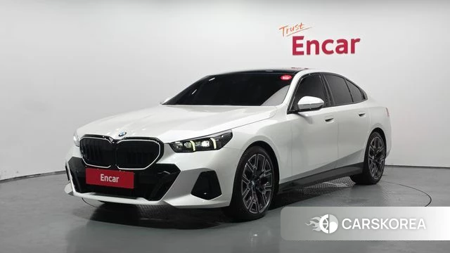 BMW 5 Series (G60) 2026 Белый из Кореи