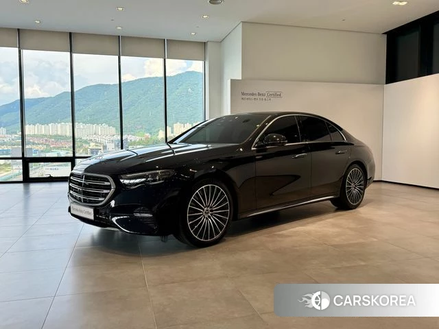 Mercedes-Benz E-Class W214 2026 Черный из Кореи