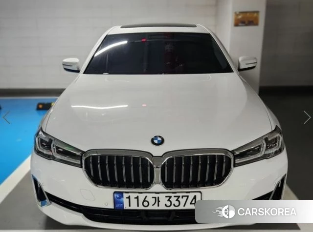 BMW 5 Series (G30) 2023 Белый из Кореи