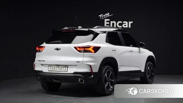 Chevrolet (GM Daewoo) Trailblazer 2023 Белый из Кореи