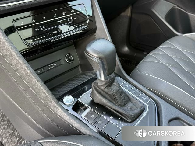 Volkswagen Tiguan L 2022 Белый из Китая