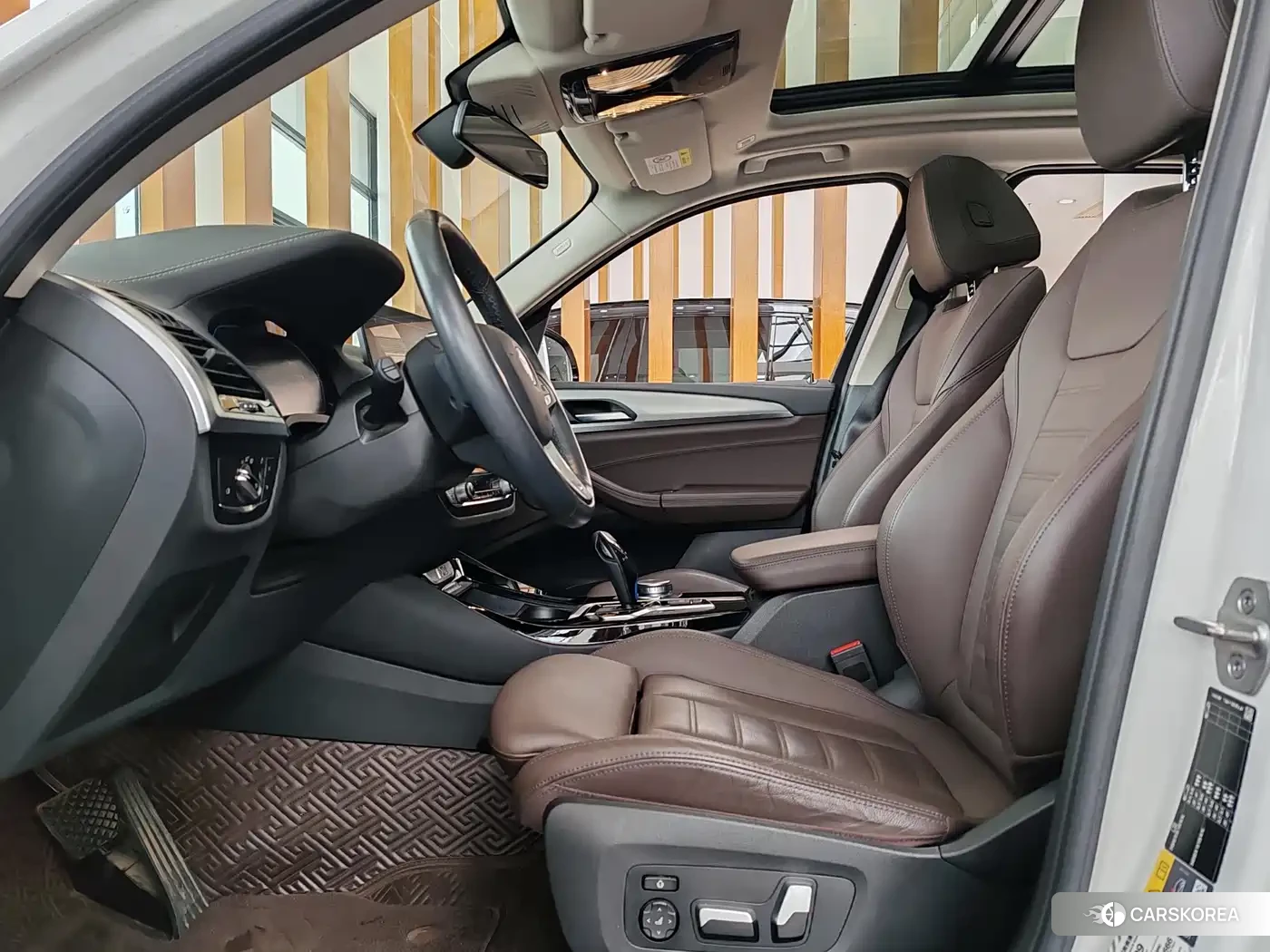 BMW iX3 2021 Белый из Китая