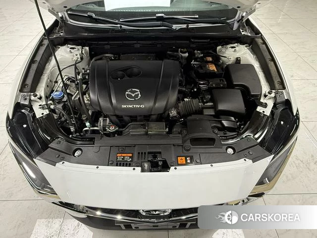 Mazda CX-4 2023 Белый из Китая