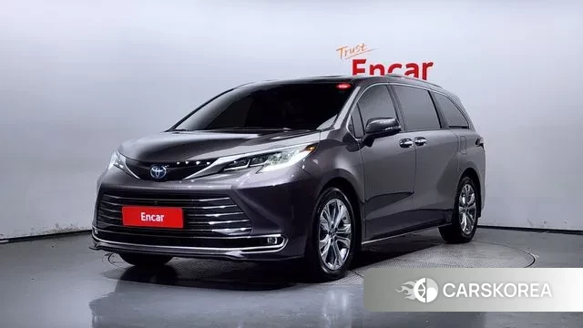 Toyota Sienna 4th Generation 2022 Серый из Кореи