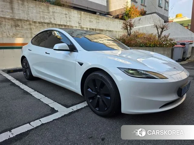Tesla Model 3 2025 Белый из Кореи