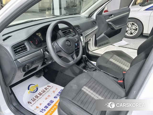 Volkswagen Lavida 2023 Белый из Китая
