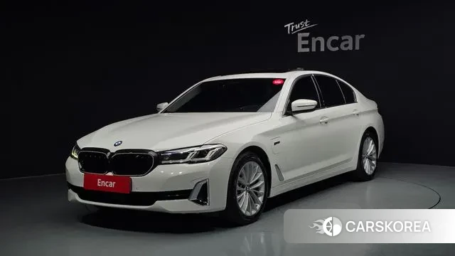 BMW 5 Series (G30) 2021 Белый из Кореи