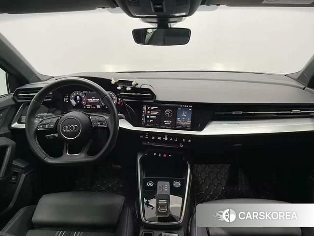 Audi A3 2024 Темно-серый из Китая