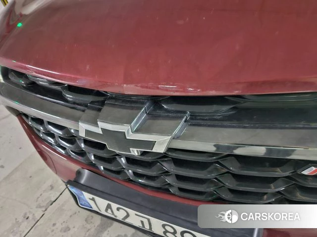 Chevrolet (GM Daewoo) Trax Crossover 2023 Красный из Кореи