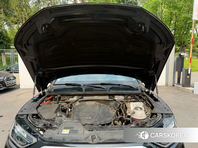 Audi Q5L 2023 Черный из Китая