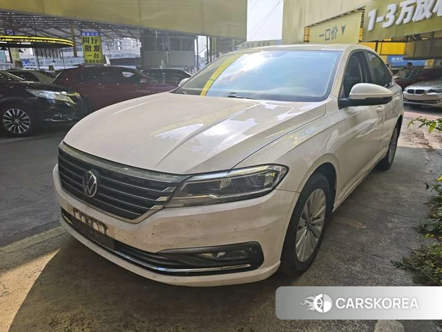 Volkswagen Lavida 2021 Белый из Китая
