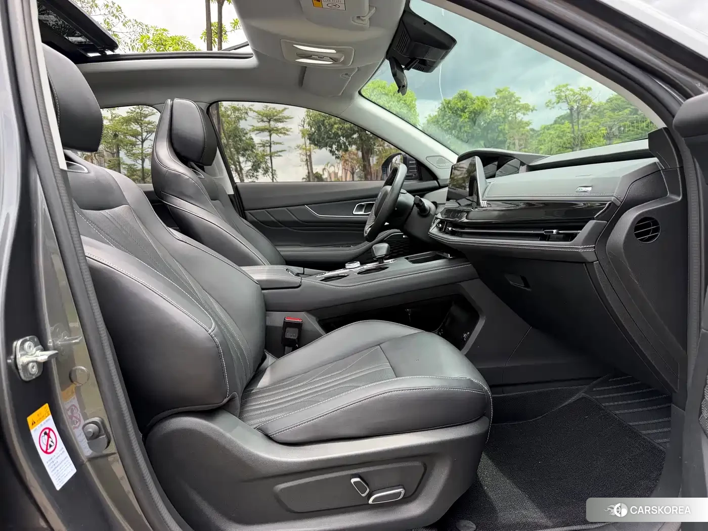 Chang'an Changan UNI-K 2024 Silver/gray из Китая