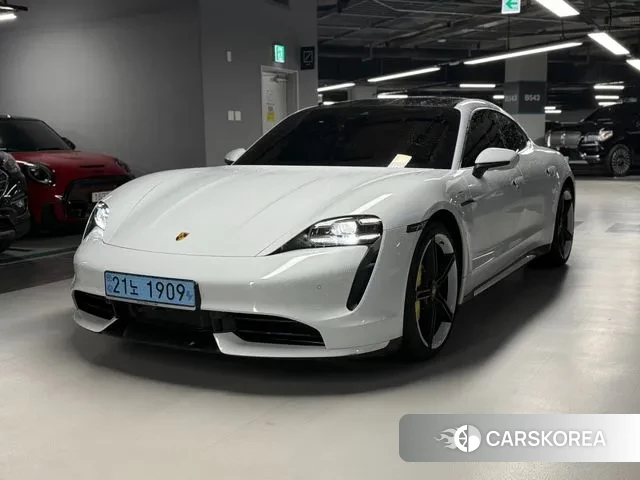 Porsche Taycan 2021 Белый из Кореи