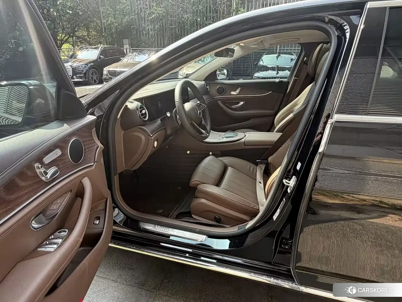 Mercedes-Benz E-Class 2023 Черный из Китая