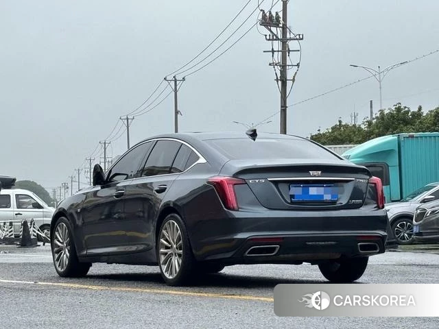 Cadillac CT5 2021 Темно-серый из Китая