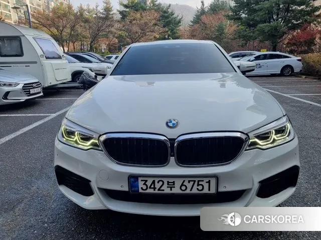 BMW 5 Series (G30) 2018 Белый из Кореи