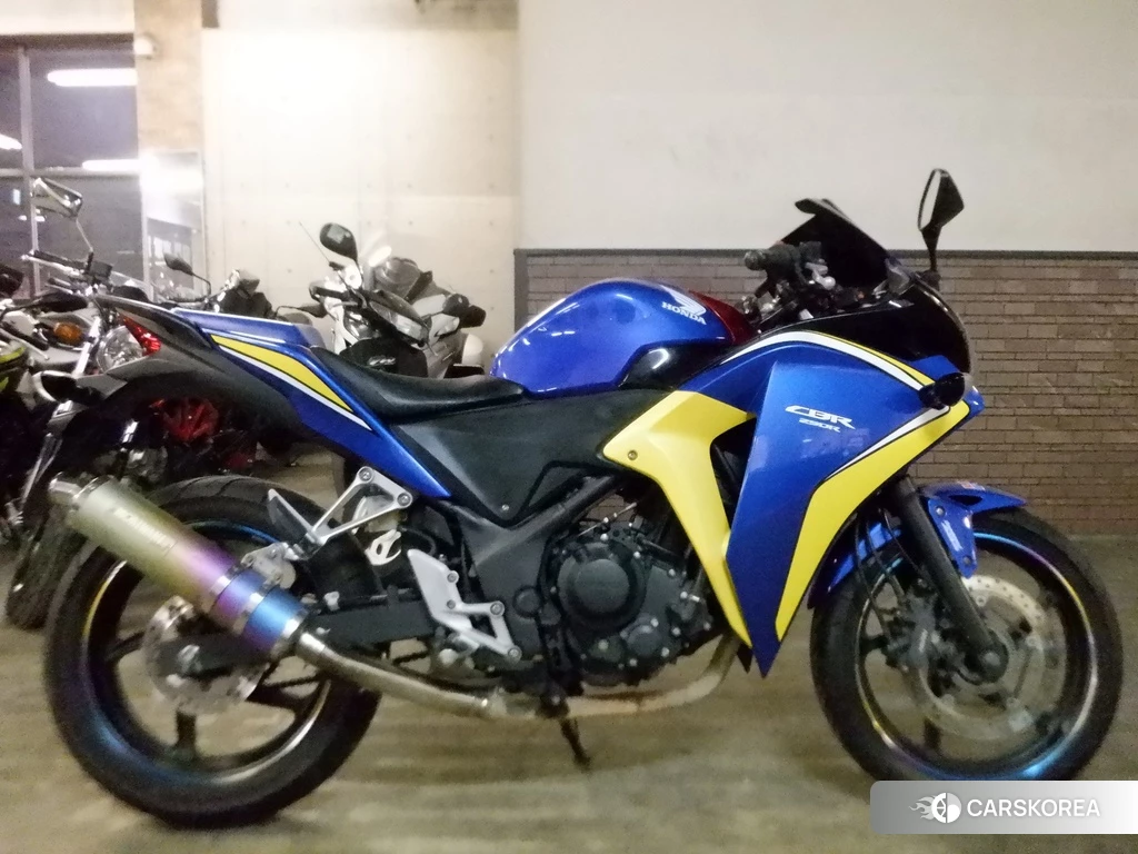 Проданный Honda CBR250R ABS 2013 из Японии