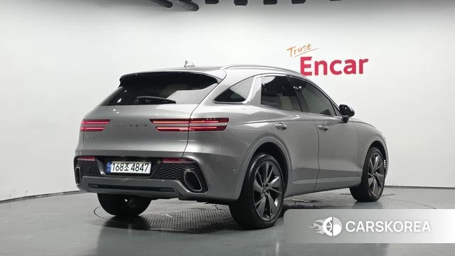 Genesis GV70 2022 Серебристо-серый из Кореи