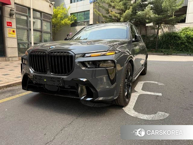 BMW X7 (G07) 2026 Серый из Кореи