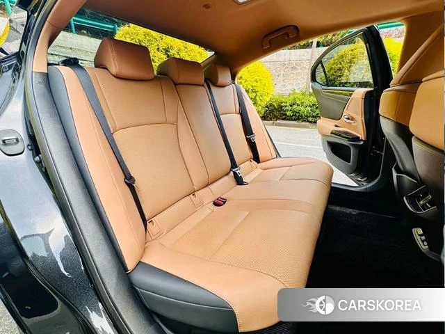 Lexus ES 2022 Черный из Китая