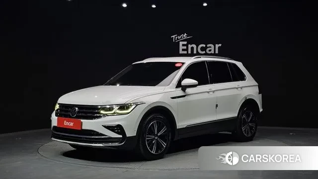 Volkswagen Tiguan second Generation 2021 Белый из Кореи
