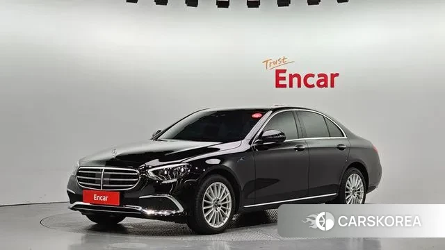 Mercedes-Benz E-Class W213 2023 Черный из Кореи
