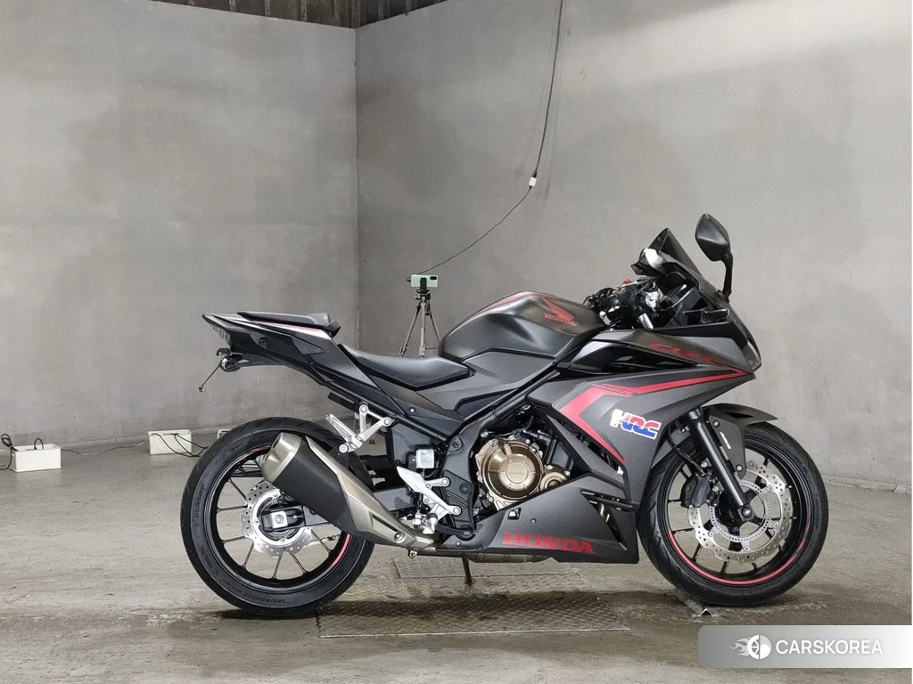 Проданный Honda CBR400R 2022 из Японии