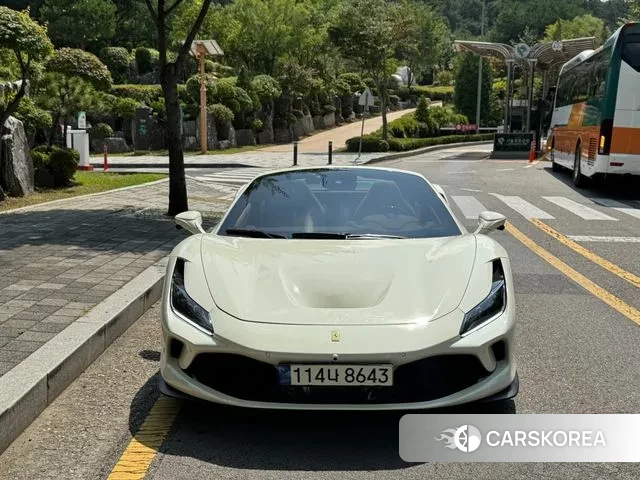 Ferrari F8 Spider 2021 Белый из Кореи