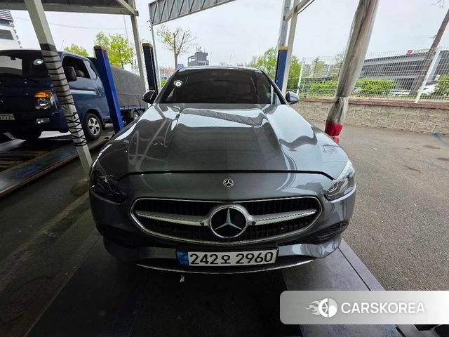 Mercedes-Benz C-Class W206 2022 Серый из Кореи