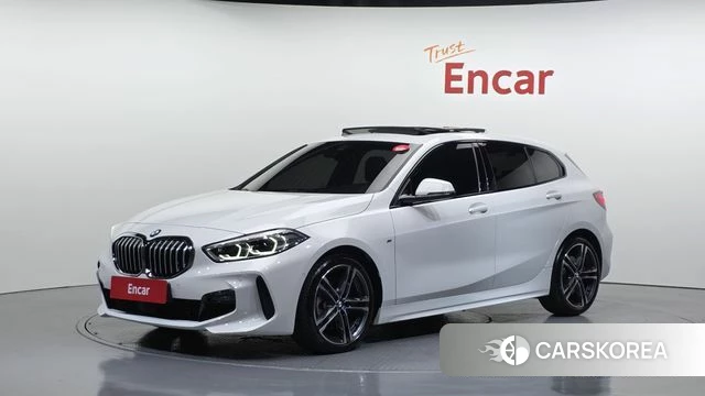BMW 1 Series (F40) 2023 Белый из Кореи